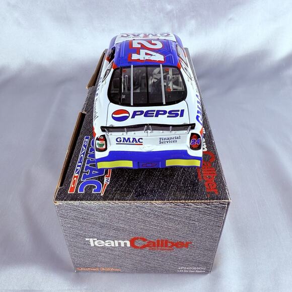 2000 Team Caliber 1:24 Ricky Hendrick #24 GMAC Monte Carlo NASCAR Diecast COA - Picture 4 of 8